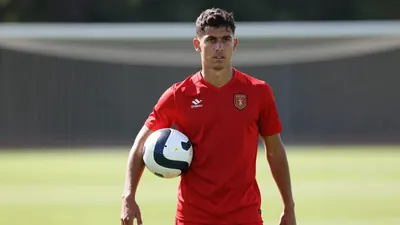 Canada defender Luc de Fougerolles joins Real Salt Lake on loan from Fulham, a move that includes an extension option...